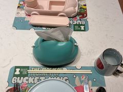 -水桶王国主题餐厅·聚会·生日派对·亲子活动·家庭套餐(亚龙湾希尔顿店)