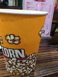 -镁连社·美联社