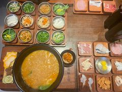 -银米·云南传统过桥米线(双廊黑金冠店)