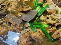 笋干炖排骨-温州一家人美食(西木头市店)