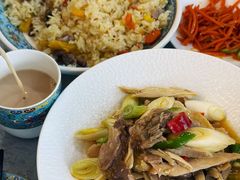 -汗腾格里·风味餐厅(新疆驻京办店)