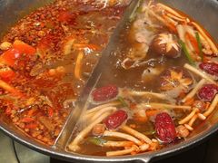 -湊湊火锅·茶憩(新中关购物中心店)