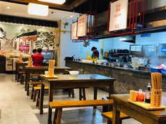 大堂-津市刘聋子粉馆岳阳总店