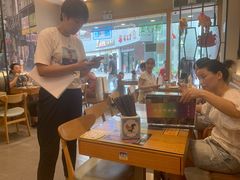 -彩虹站·香港烧腊茶餐厅