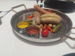 -马克西姆俄罗斯餐厅(通亚街店)