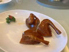玻璃脆皮乳鸽-利苑酒家(金宝店)