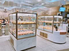 面包甜点陈列柜-奈雪的茶(市百一店)