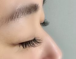 -孔雀手美甲美睫护理