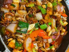 -老滇山寨•云南特色菜•地方菜•民族风情歌舞表演(金碧店)