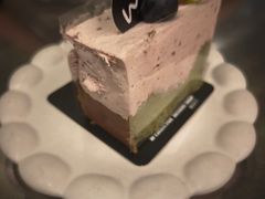 -W COLLECTIVE  DESSERT SHOP