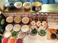 -深圳龙华大浪商业中心亚朵X酒店