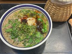 -云阿蛮云南生烫牛肉米线(奉贤路店)