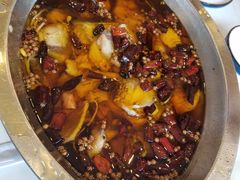 -鑫巴蜀小镇 · 水煮鱼专研店(玉桥店)