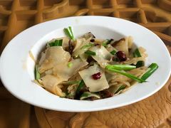 油鸡枞炒饵块-醉云喃