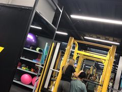 -可逸运动24小时健身