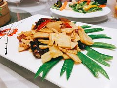 -高第街56号港式餐厅(山大路店)