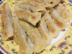 虾仁三鲜锅贴-七菜馆·东北菜·蒸饺(文体路店)