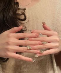 -初心纹眉洗眉·美睫专业店