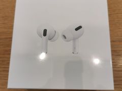 -Apple零售店(华贸购物中心店)