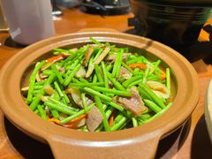 茼蒿炒火腿-徽三说·土徽菜·中国徽菜连锁品牌(一中店)