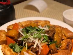 馕包肉-巴扎美食·新疆菜·西域歌舞表演餐厅(新疆大厦店)