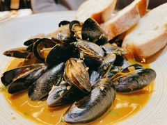 -LESCEDARS Brasserie Bistro香柏树
