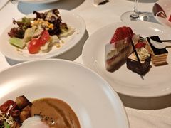 61.5°低温慢煮温泉蛋配鹅肝粒-领仕扒房(长春店)