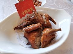 妙龄乳鸽-香山家宴