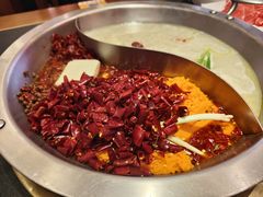 -沸炉重庆老火锅(军事博物馆店)