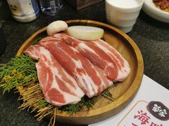 -草家酱蟹炭火烤肉店(珲春南路一店)