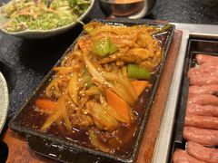 -臻牛烤肉