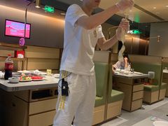 -海底捞火锅(金山百联店)