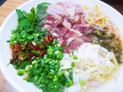 -啊墨江牛烂烀米线