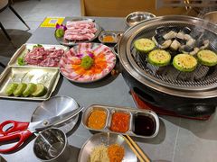 -围炉肉舍丹东海鲜烤肉·烤活鳗(步行街店)