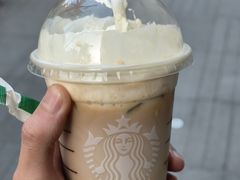 -星巴克(昆明美辰百货店)