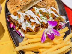 多纳鸡肉配薯条-申德勒加油站餐厅(三里屯北小街店)