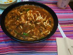 -香巴拉云南餐厅(华莱坞店)