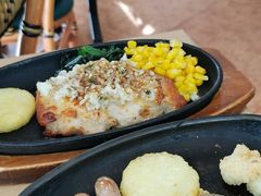 -萨莉亚意式餐厅(东川路店)
