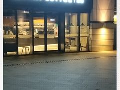 门面-瑞幸咖啡(石榴中心店)