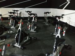 -健龙森俱乐部·游泳·健身·羽毛球综合体育馆