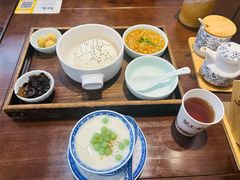 -蟹上黄·蟹黄面·江南糖水(人民广场店)