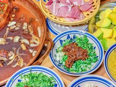 -洱火云南酸菜牛肉火锅(石景山当代商城店)