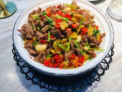 剁椒鱼头-云梦庭·剁椒鱼头(银泰中心in99店)