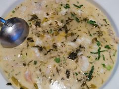 -严记小天府酸菜鱼(西四路店)