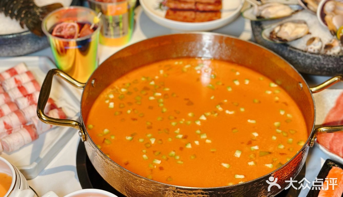 这家海鲜火锅餐厅 姐妹们给我冲！
