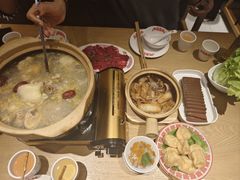-邹开喜·炭炉鸡煲·海鲜火锅(虹口足球场店)