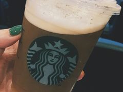 -星巴克臻选(盐城金鹰聚龙湖店)