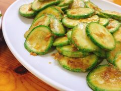 咸蛋黄炒小瓜-甜甜屋(解放中路店)