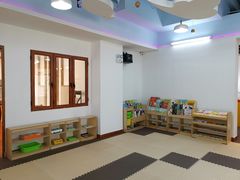 -麦田里儿童之家(华景店)