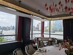 靠窗位-RIVIERA 松鹤楼(外滩店)
